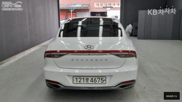 Hyundai Grandeur 4