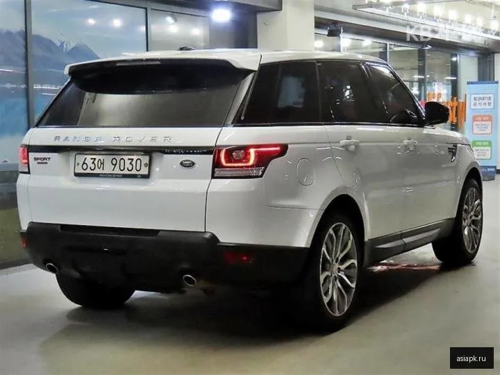Land Rover Range Rover Sport 4