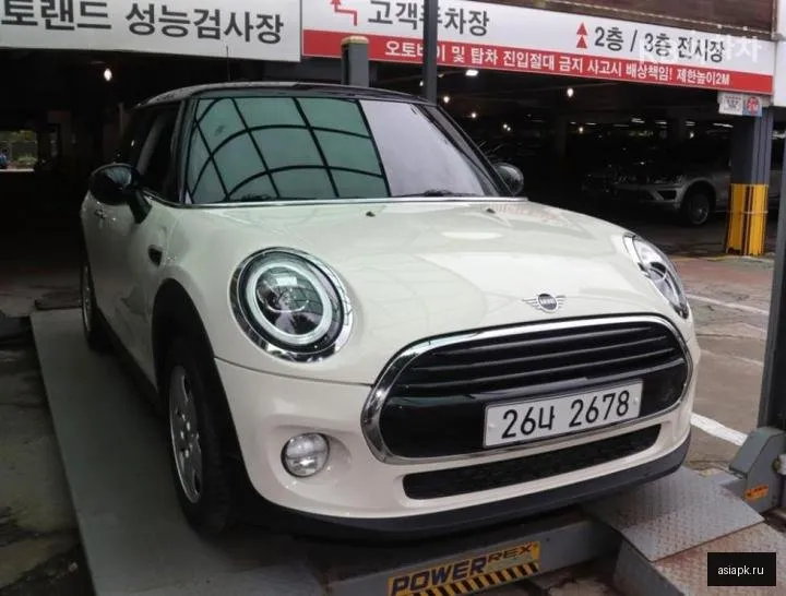 MINI Hatch 2