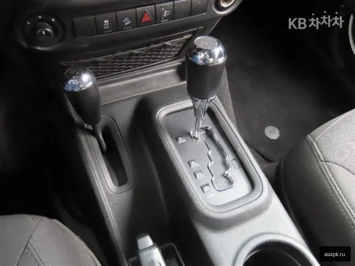 Jeep Wrangler 6
