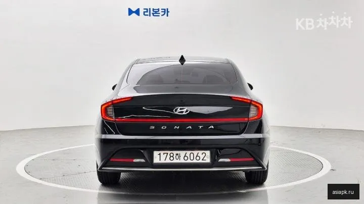 Hyundai Sonata 5