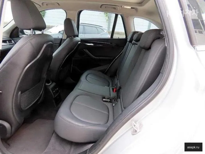 BMW X1 6