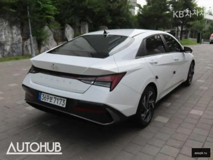 Hyundai Avante 3
