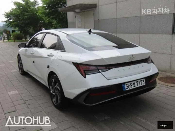 Hyundai Avante 4