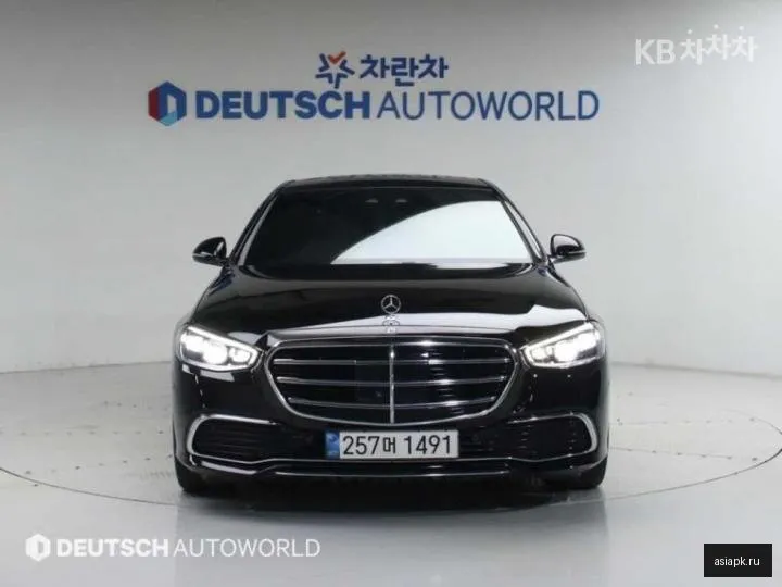 Mercedes-Benz S-Class 3