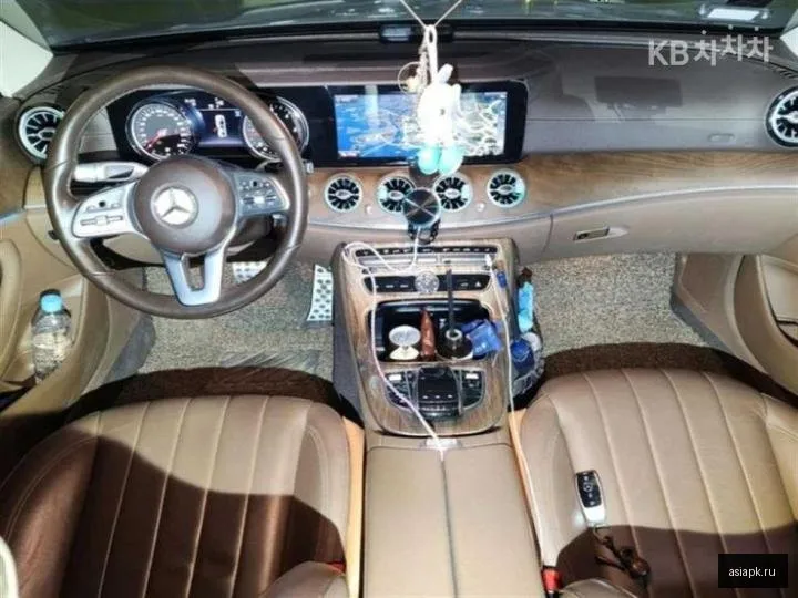 Mercedes-Benz E-Class 5