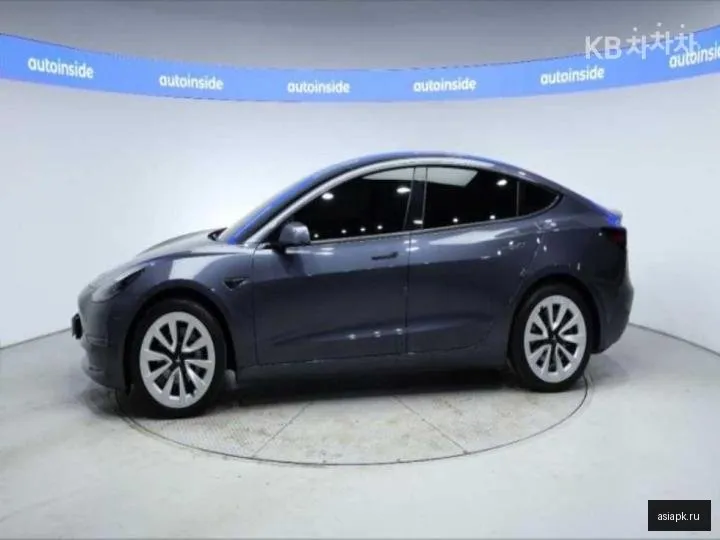 tesla Model 3 2