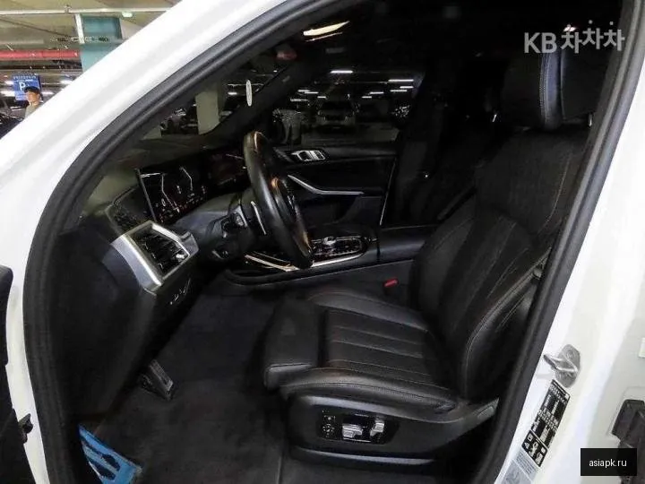 BMW X7 6