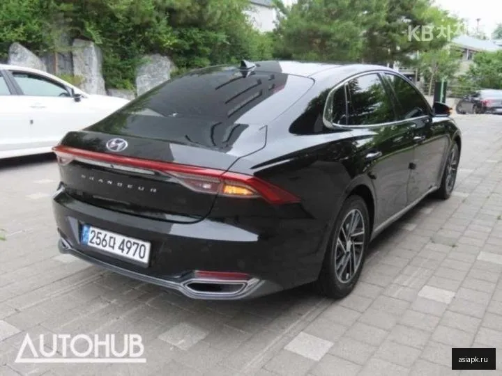 Hyundai Grandeur 3