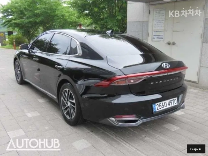 Hyundai Grandeur 4