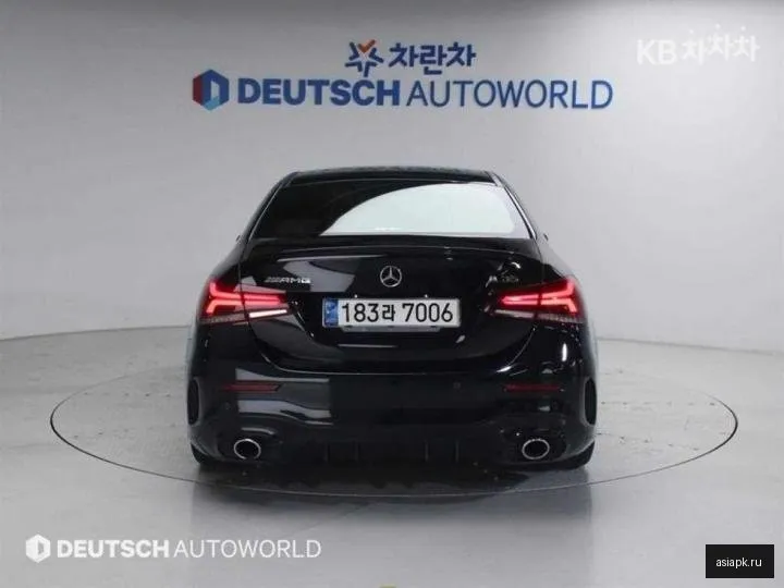 Mercedes-Benz A-Class 4