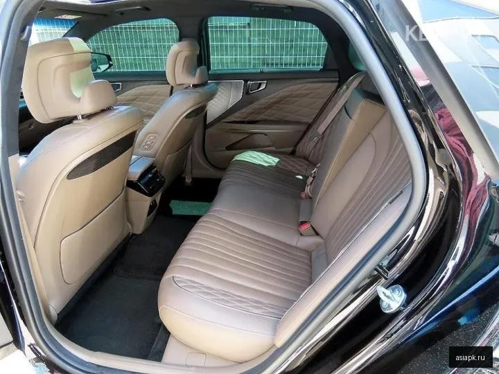Kia K8 6