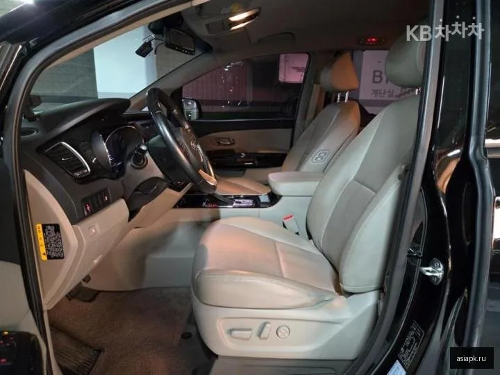 Kia Carnival 6