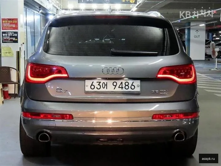 Audi Q7 5