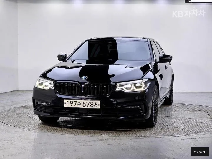 BMW 5-Series 2