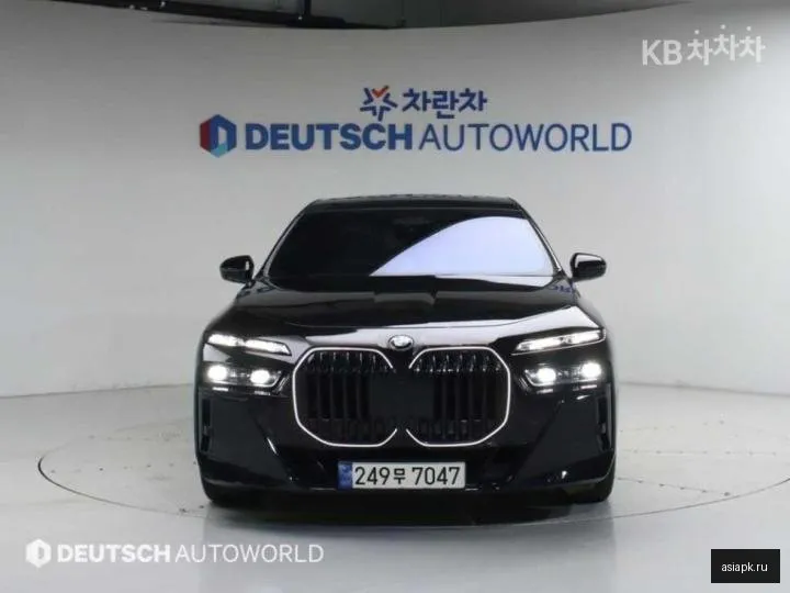 BMW 7-Series 3
