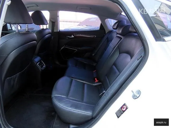 Kia K7 6