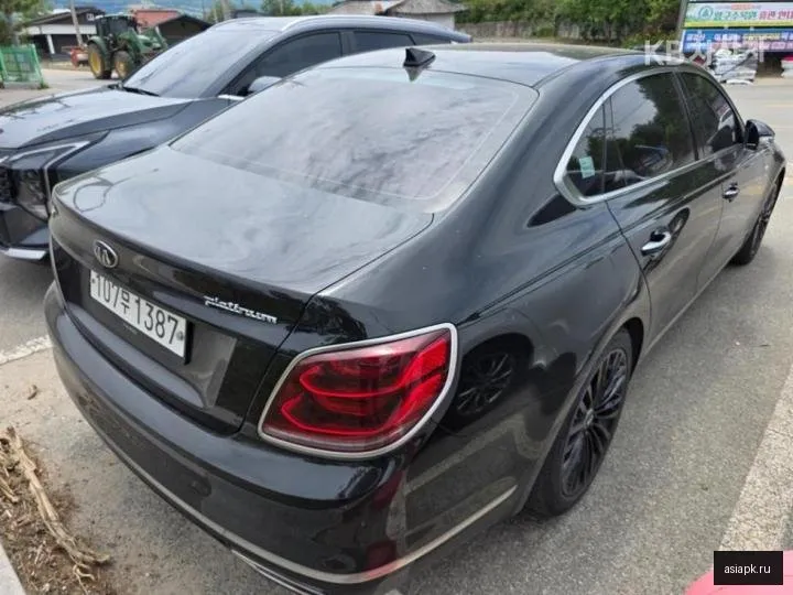 Kia K9 4