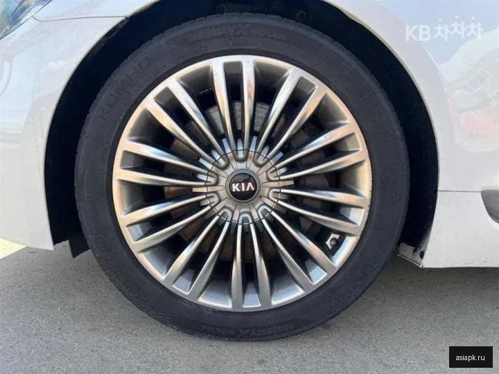 Kia K9 6