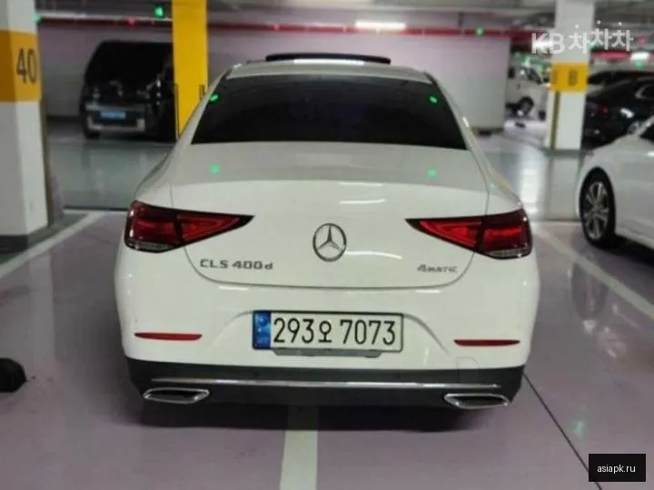Mercedes-Benz CLS-Class 6