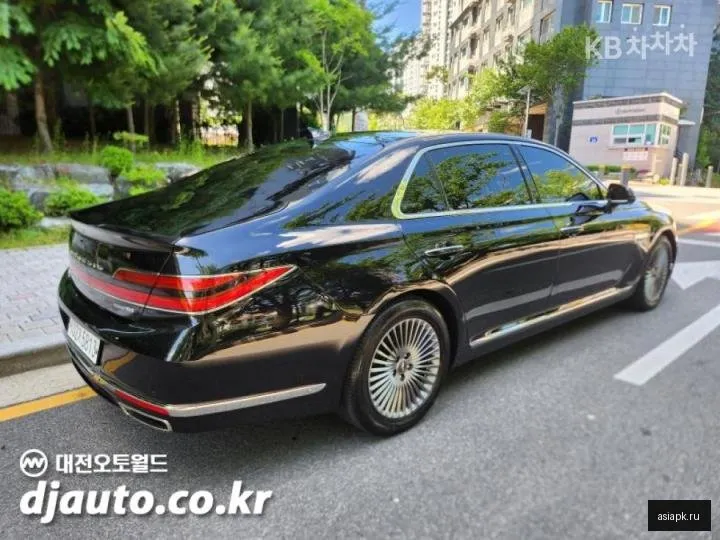 Genesis G90 5