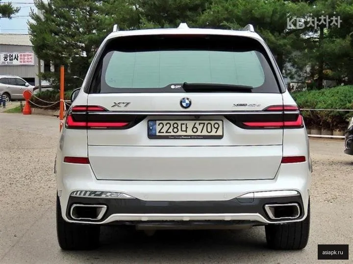 BMW X7 4