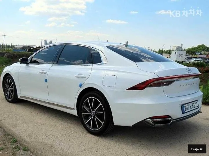 Hyundai Grandeur 3