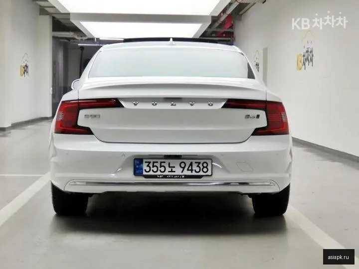 Volvo S90 3