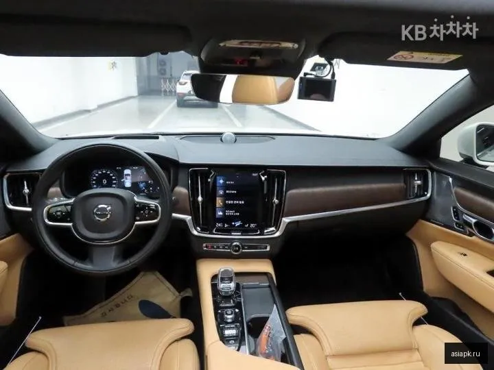 Volvo S90 6