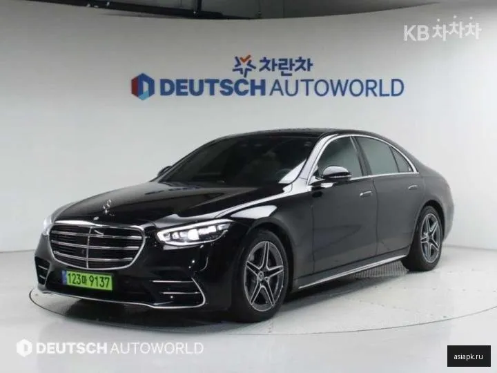 Mercedes-Benz S-Class 2