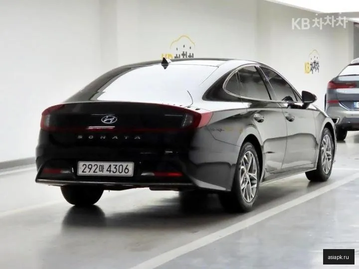 Hyundai Sonata 4