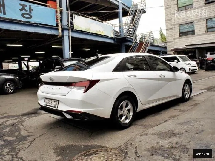 Hyundai Avante 4