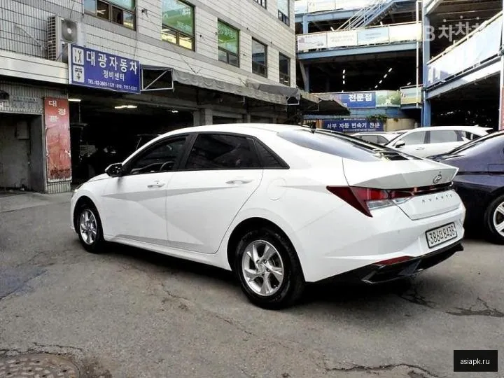 Hyundai Avante 4