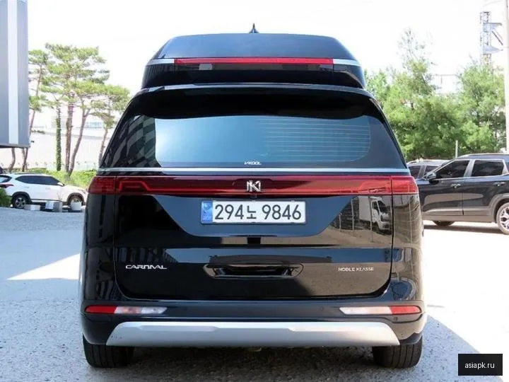 Kia Carnival 4