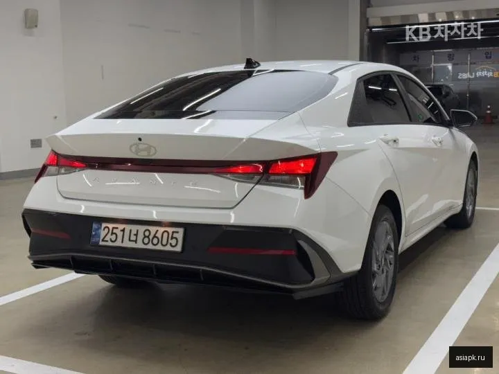 Hyundai Avante 4