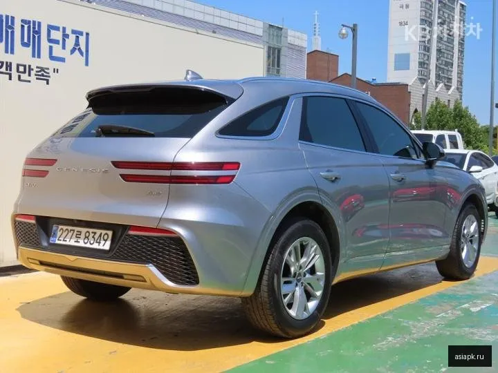 Genesis GV70 3