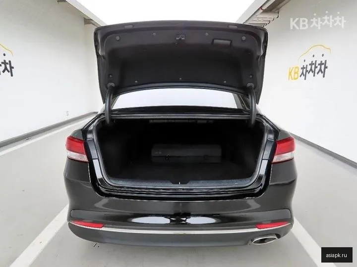 Kia K5 5