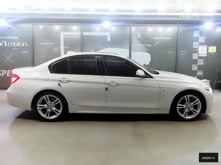 BMW 3-Series 3
