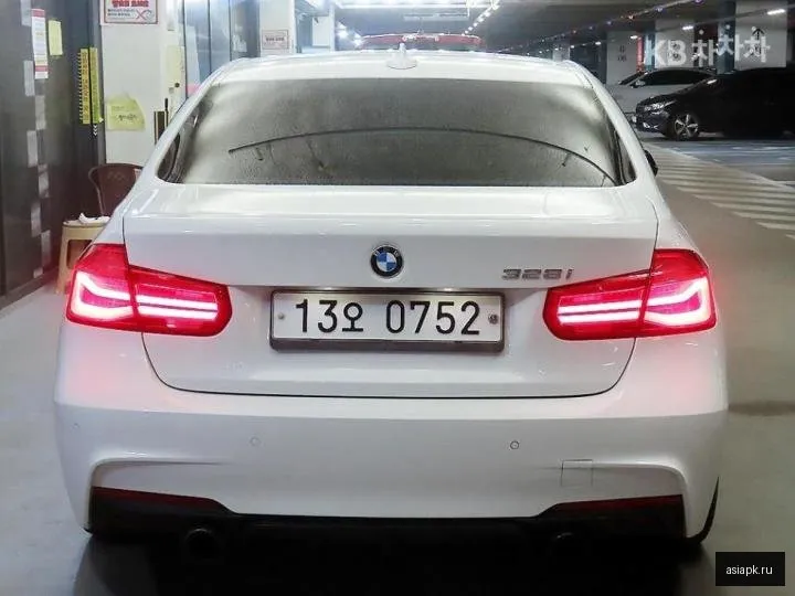 BMW 3-Series 5