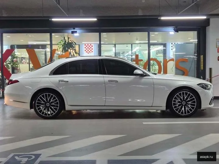 Mercedes-Benz S-Class AMG 3