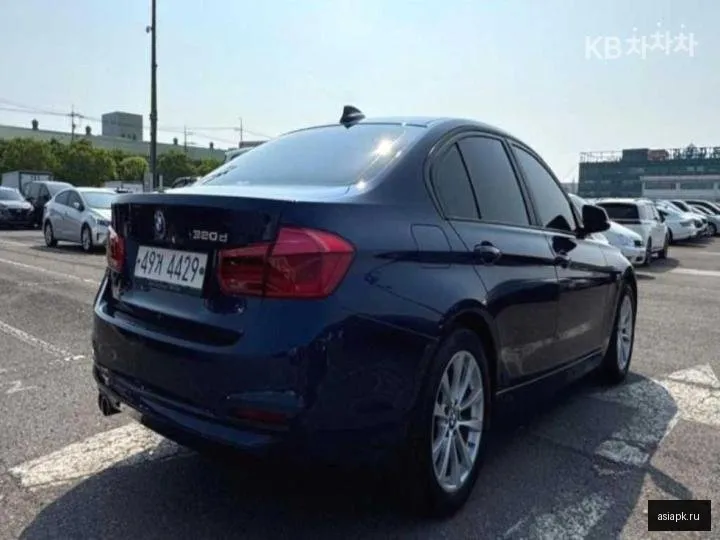 BMW 3-Series 2