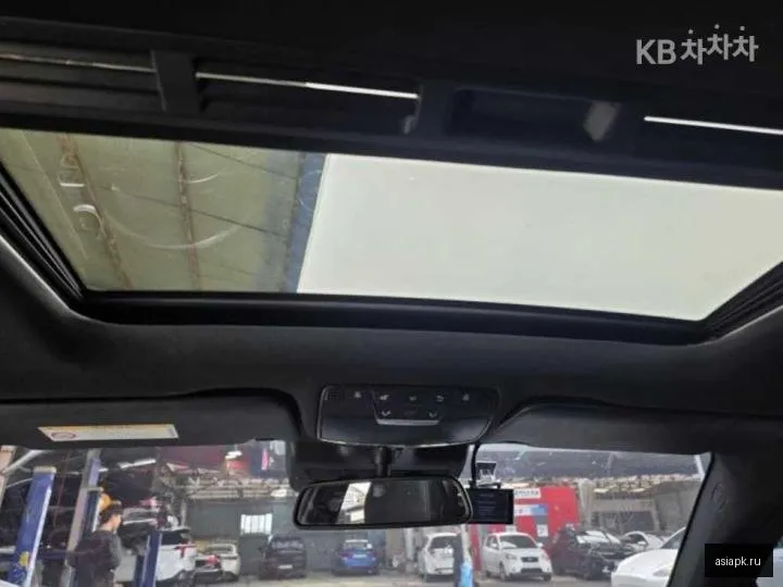 Mercedes-Benz GLC-Class 5