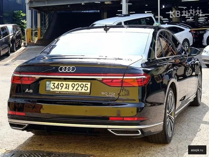 Audi A8 4