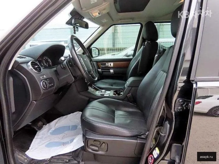 Land Rover Discovery 5