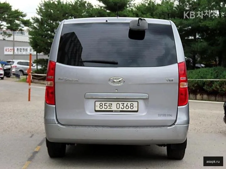 Hyundai Starex 4