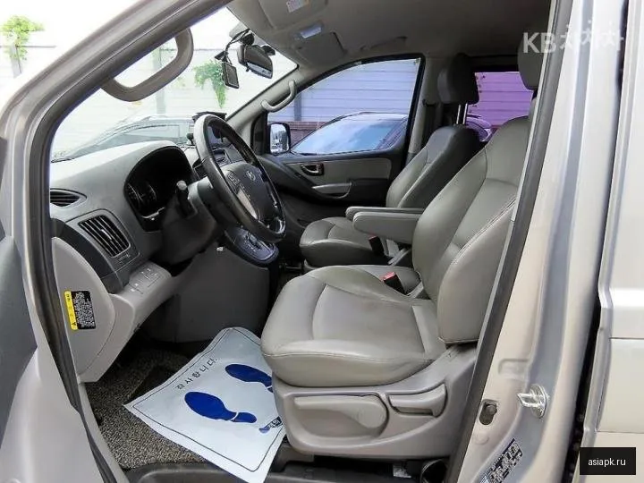 Hyundai Starex 5