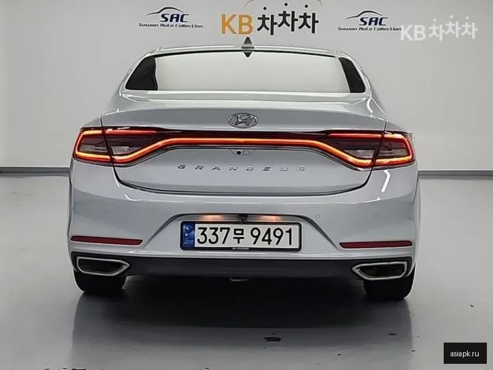 Hyundai Grandeur 3