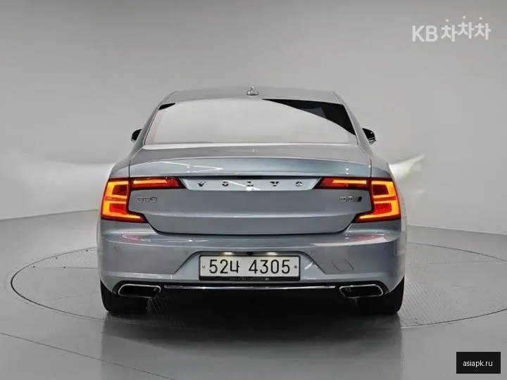 Volvo S90 3