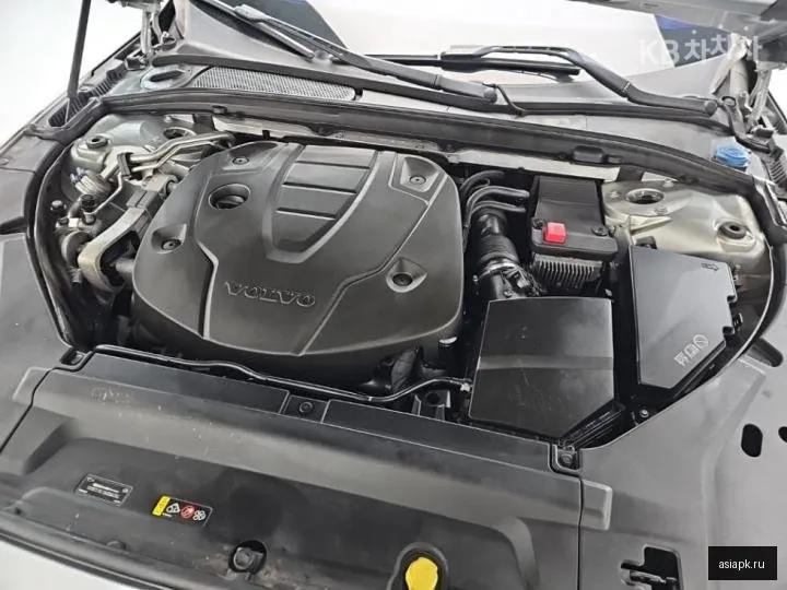 Volvo S90 5