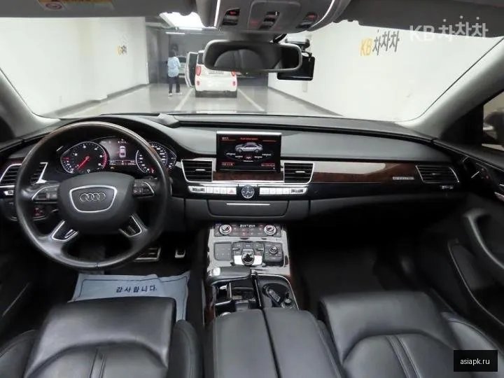 Audi A8 6